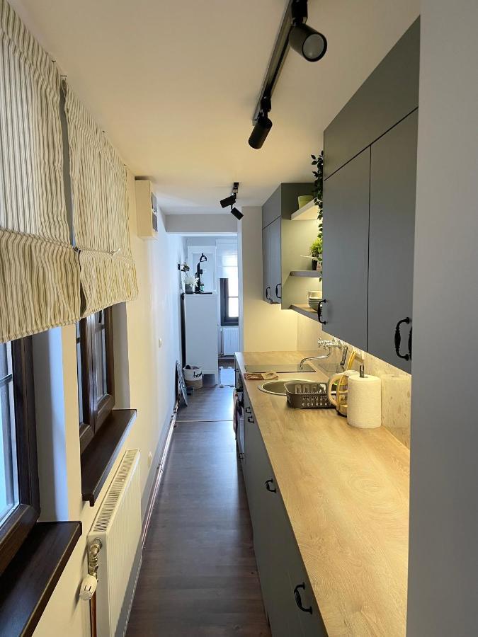 Apartment Stari Grad 1 *